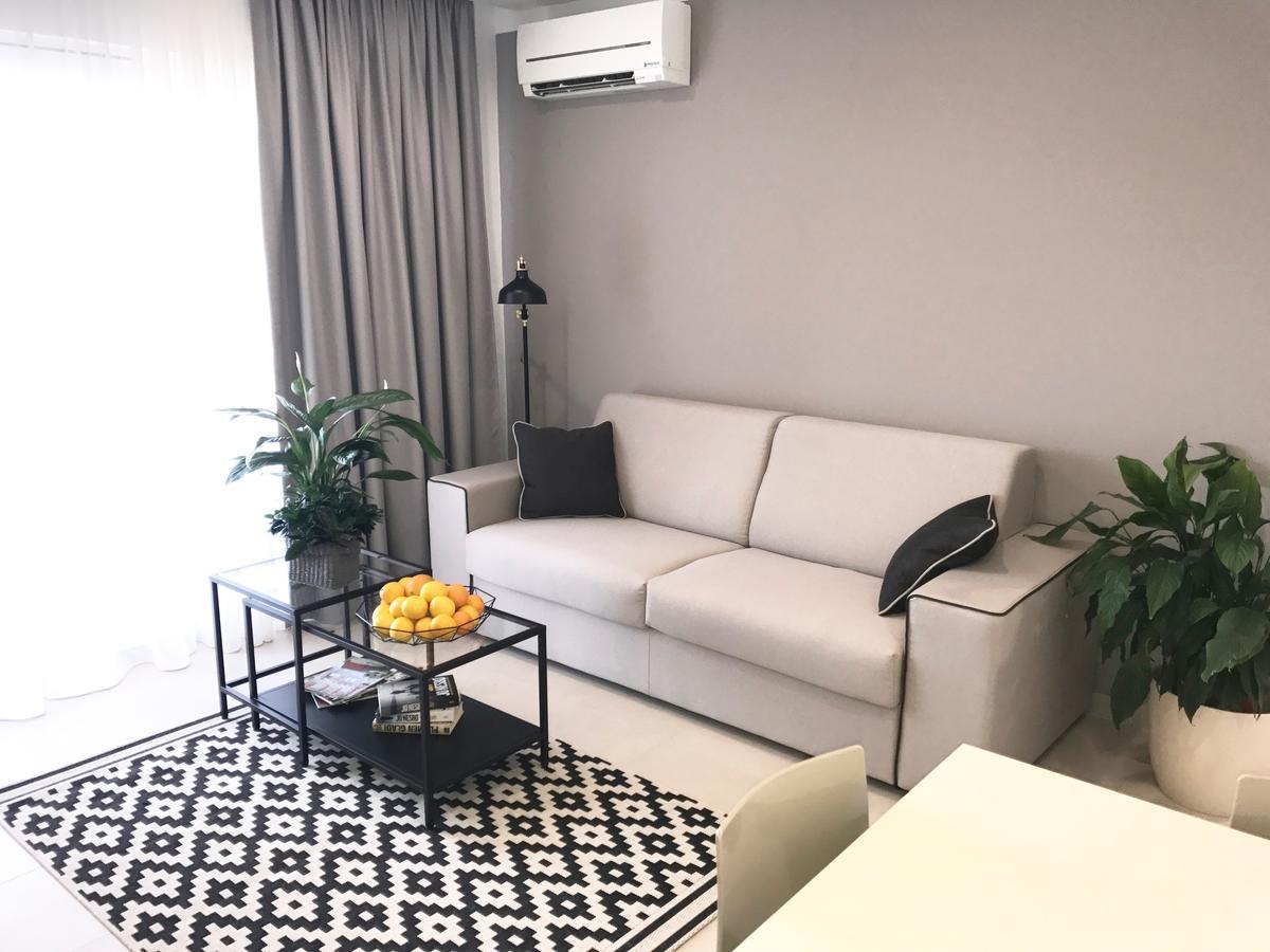 Apartman Andrea L Pomer Exterior foto